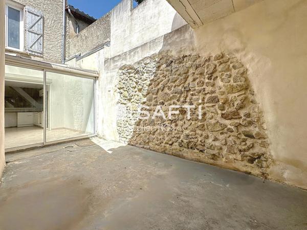 Maison de village entièrement rénovée avec cour sans vis-à-vis !