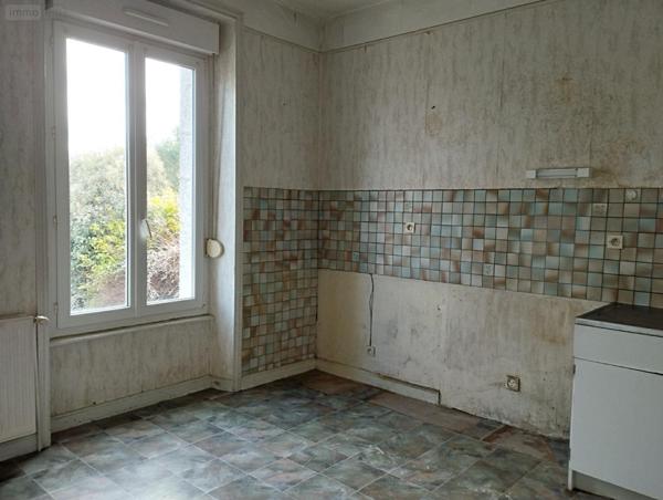 Maison à vendre à Grâces dans les Côtes-d'Armor (22200), ref : 00420FR