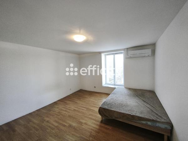 Maison
         9 pièces
        - 186 m² 149 600 € *