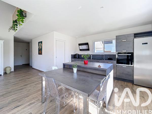 Maison à vendre 4 pièces 167 m² Rumilly