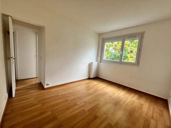 Appartement Maisons Laffitte 3 pièce(s) - balcon - 2 chambres - entrée de parc - calme 420 000 € **  - Référence  4567