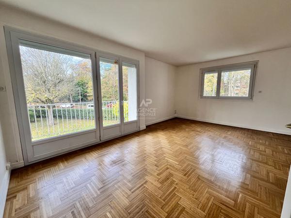 Appartement Maisons Laffitte 3 pièce(s) - balcon - 2 chambres - entrée de parc - calme 420 000 € **  - Référence  4567