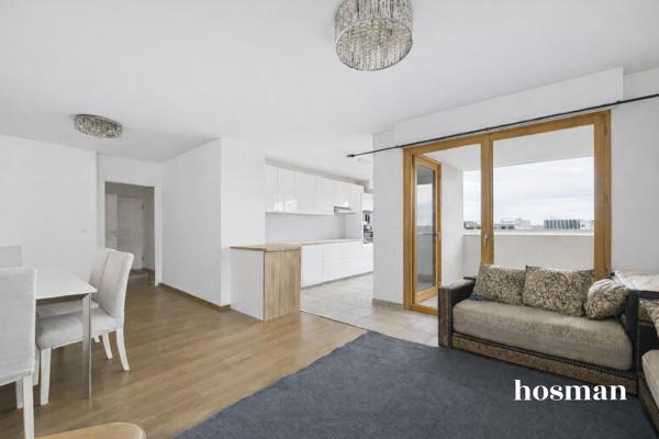 Appartement 4 pièces avec balcon - DPE C - Parking inclus - Saint Denis