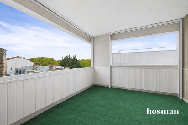 Appartement 4 pièces avec balcon - DPE C - Parking inclus - Saint Denis