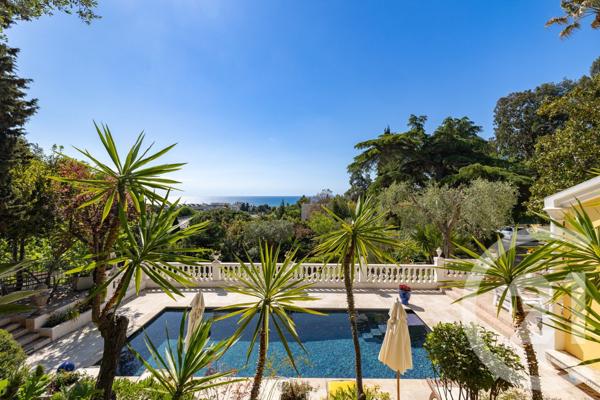 Maison à vendre  10 pièces - 327,17 m2 NICE - 06