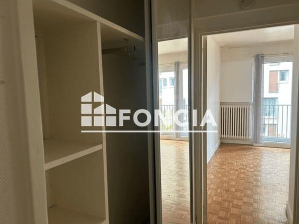 Location Studio 24.17 m² - 70 RUE DAMREMONT Paris 75018