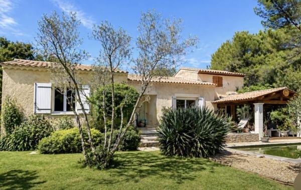 Vente Villa Hauteurs à rafraîchir Vacqueyras   