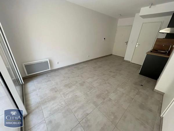 Appartement à louer 2 pièces La Crau (83260)