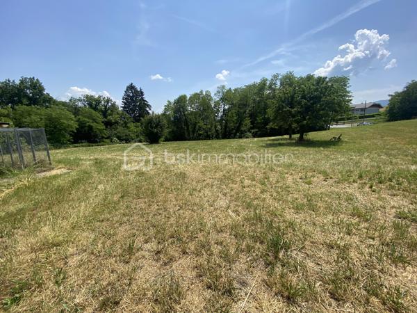 Terrain de 750 m²