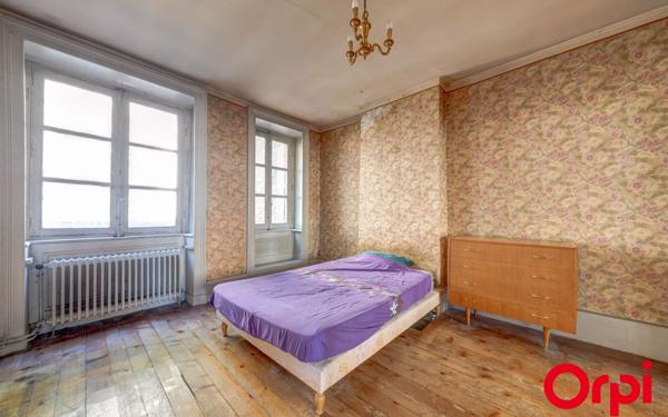 Appartement à vendre    4 pièces • 150,25 m2 Lyon 6