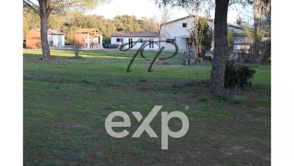 DOMAINE 2 HABITATIONS SUR 5 HECTARES DE TERRAIN