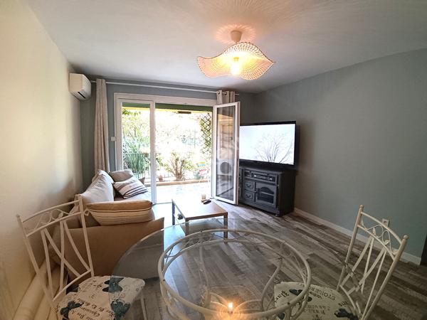 Appartement T3 en rez de jardin de 66,40m² , jardin de 40m², place de parking et cave de 4m²