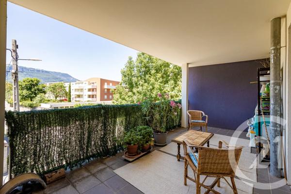 Appartement T5 à vendre  5 pièces - 98,18 m 2   GRENOBLE  - 38