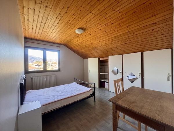 Location / Appartement T4