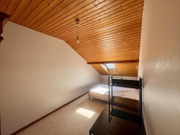Location / Appartement T4