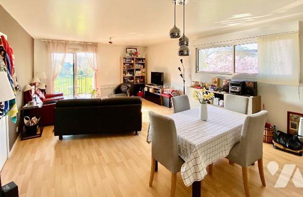 LE RHEU - CHARMANT T4 AU CALME DANS UN ECRIN DE VERDURE