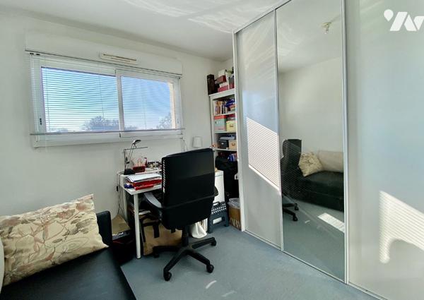 LE RHEU - CHARMANT T4 AU CALME DANS UN ECRIN DE VERDURE