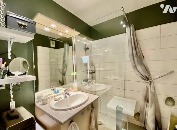 LE RHEU - CHARMANT T4 AU CALME DANS UN ECRIN DE VERDURE