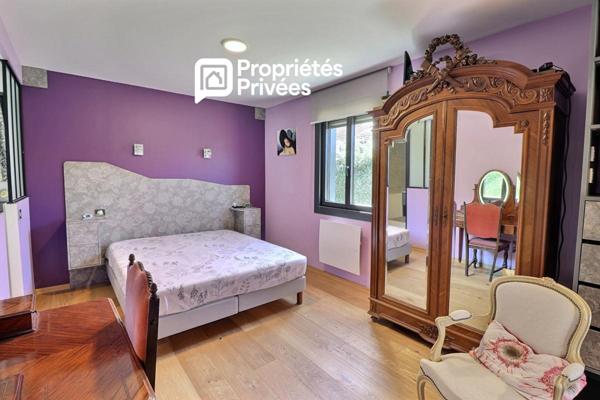 Propriété -7 pièces avec studio, atelier et piscine