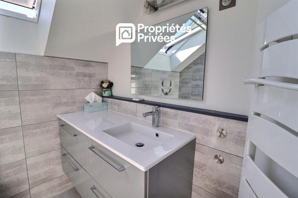 Propriété -7 pièces avec studio, atelier et piscine