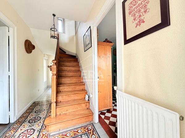 Maison Caen 7 pièce(s) 173.68 m2