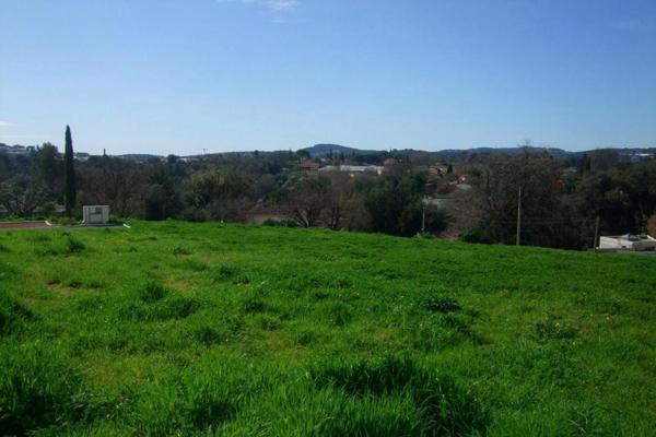 Biot (06410) Terrain plat de 1057m2 avec vue panoramique à 3 km du centre de Biot. 210m2 shon.
