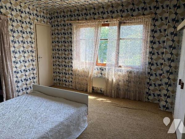 A VENDRE -  A CAJARC (Lot - 46160) - Dans le bourg du village, à proximité de tous les commerce...