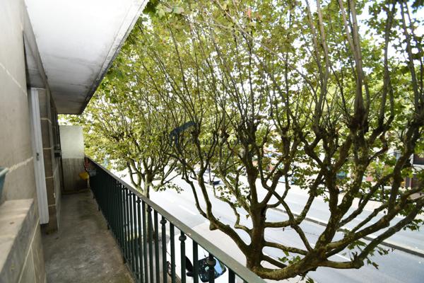 Pavillons-sous-Bois (93320) F1 avec Balcon situé sur la National 3