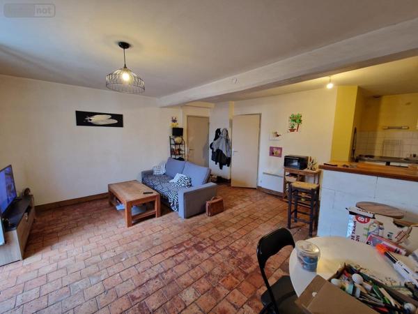 Immeuble à vendre à Loire-Authion dans le Maine-et-Loire (49250), ref : 49112-947