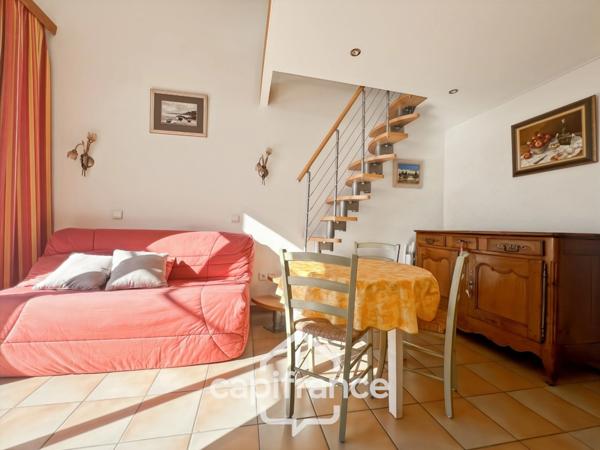 PONT ROYAL,Résidence du Lac, Appartement de 32 m2 avec vue panoramique sur le lac, belle exposition, situé au 2ème et dernier étage