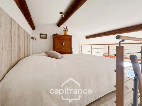 PONT ROYAL,Résidence du Lac, Appartement de 32 m2 avec vue panoramique sur le lac, belle exposition, situé au 2ème et dernier étage