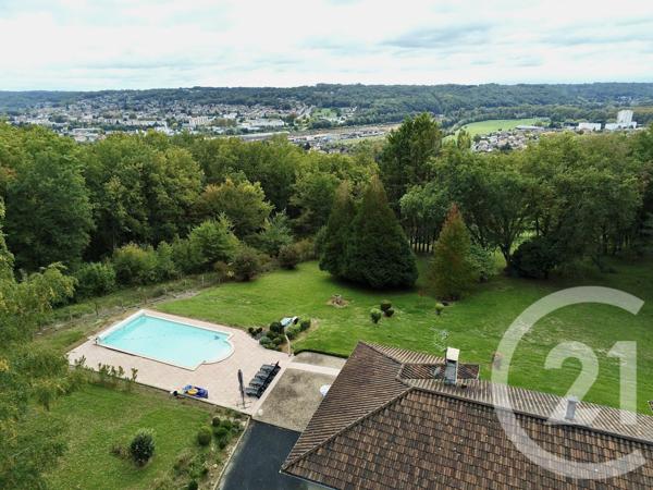 Maison à vendre  7 pièces - 173,33 m2 PERIGUEUX - 24