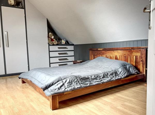 Maison de bourg, plain-pied à Changé