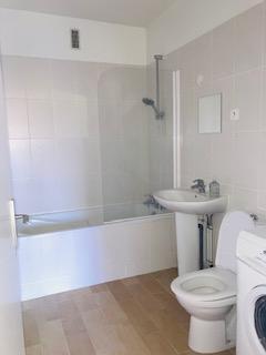 Appartement  PARC MONTAIGNE - 1 pièce(s) - 44 m2