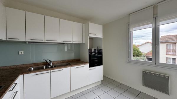 LOCATION – TOULOUSE – COTE PAVÉE – GRAND APPARTEMENT 3 PIÈCES