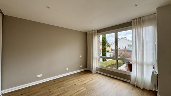 LOCATION – TOULOUSE – COTE PAVÉE – GRAND APPARTEMENT 3 PIÈCES