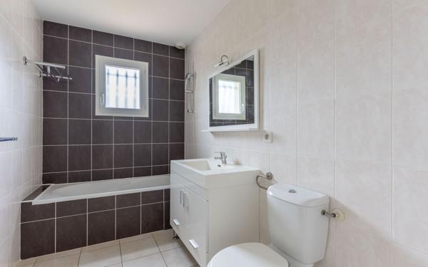 Maison à louer    3 pièces • 71,86 m2 Biscarrosse