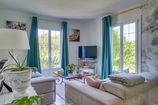 Montussan (33450) Maison 5 pièces de 118m2 habitables sur parcelle de 1052m2