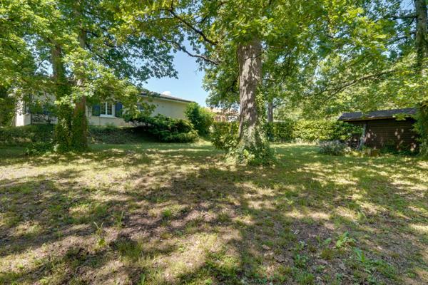 Montussan (33450) Maison 5 pièces de 118m2 habitables sur parcelle de 1052m2