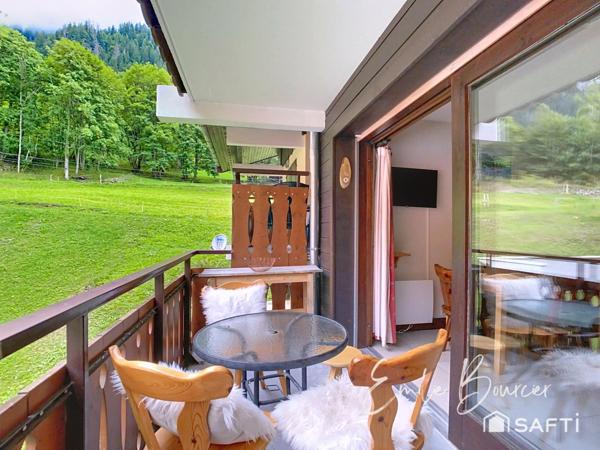 Studio avec balcon, cave et parking