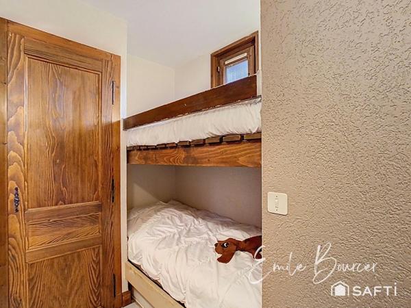 Studio avec balcon, cave et parking