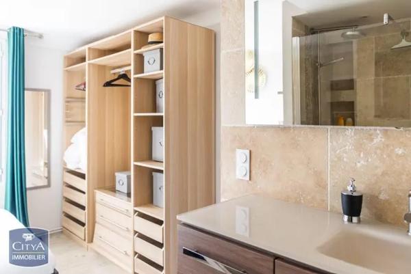 Appartement à louer 2 pièces 52m²