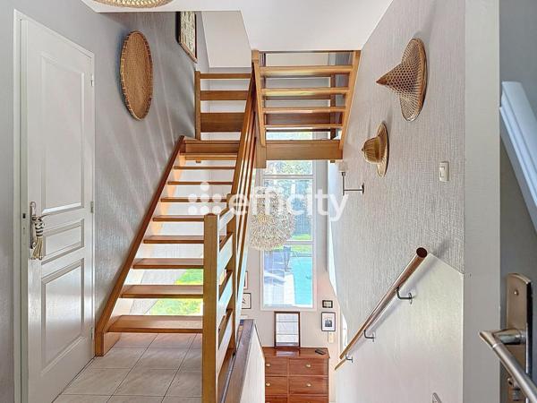 Maison 7 pièces - 165 m²