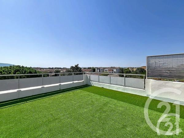 Immeuble à vendre  350 m 2   CAVAILLON  - 84