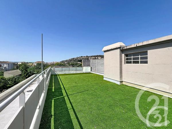 Immeuble à vendre  350 m 2   CAVAILLON  - 84