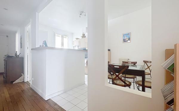 Appartement à vendre    3 pièces • 82,76 m2 Paris 11