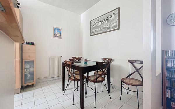 Appartement à vendre    3 pièces • 82,76 m2 Paris 11