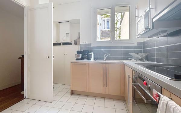 Appartement à vendre    3 pièces • 82,76 m2 Paris 11