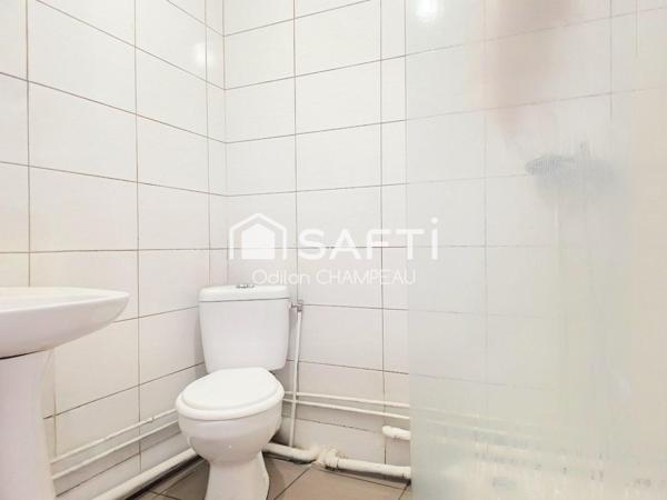 Appartement T2 de 41m2 (rdc) avec cour intérieure (Parking voiture) - Emplacement stratégique