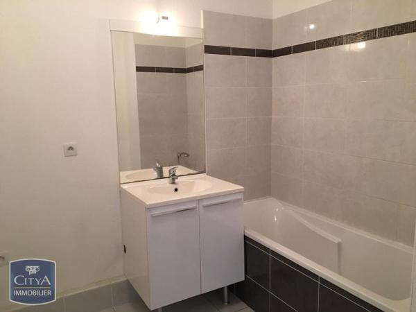 Appartement à louer 2 pièces 45.75m²